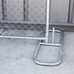 Stands temporary chain link fence (2)