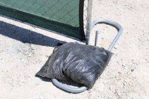Stands temporary chain link fence (6)